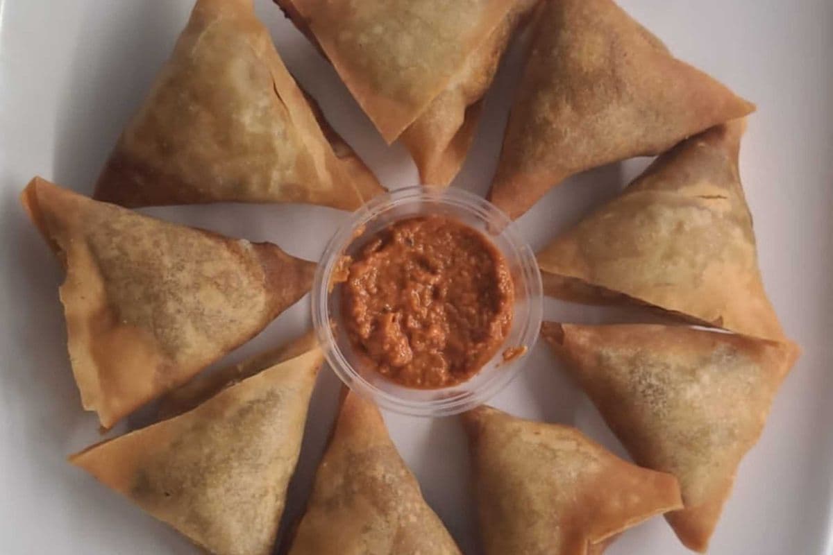 Veg Samosas (4 pcs)