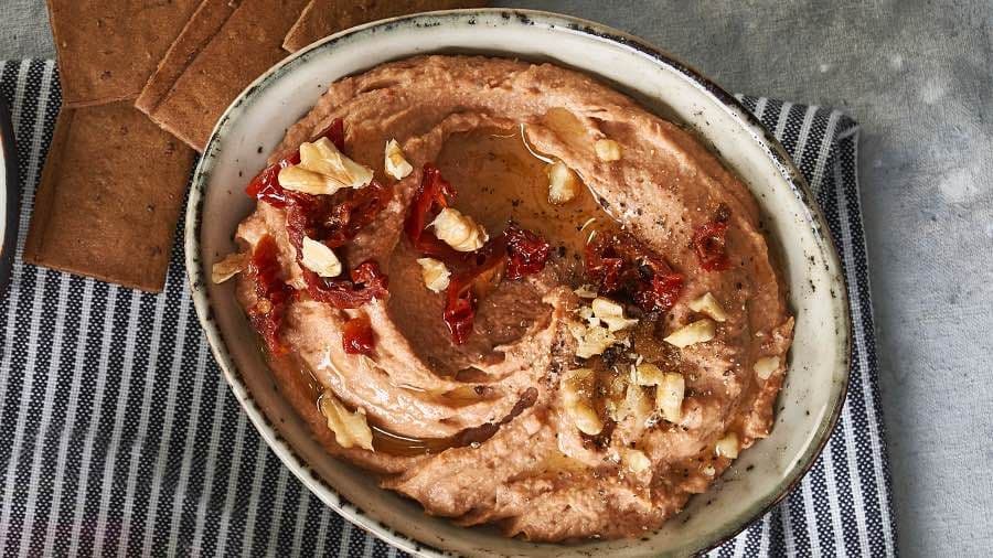 Spicy Tomato Hummus