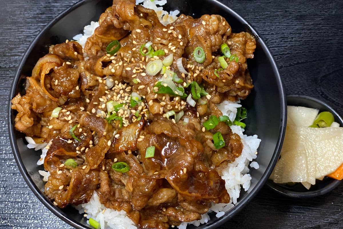 Teriyaki Beef with Rice 极品肥牛饭