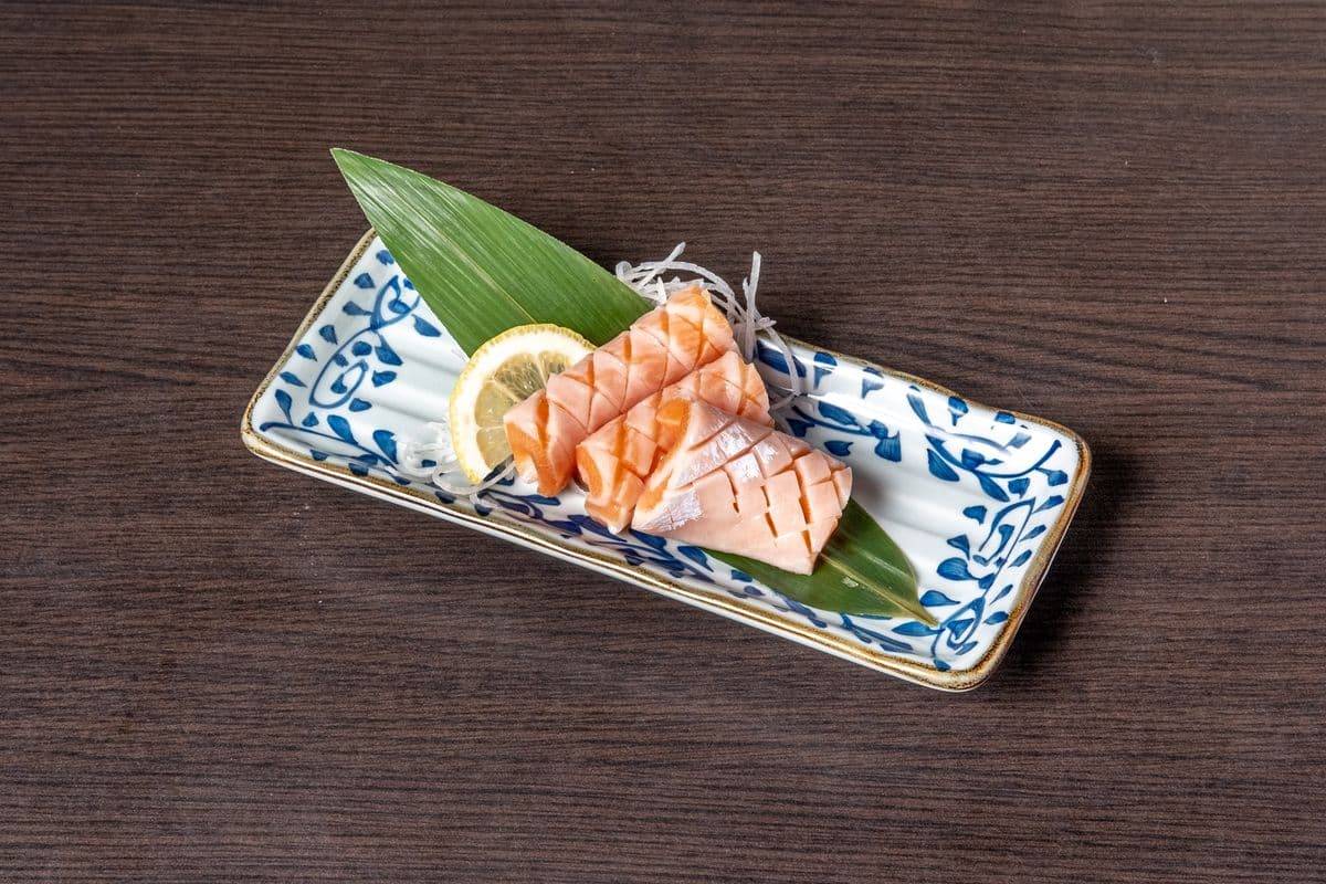 Salmon (Sake) Sashimi (3 pcs)