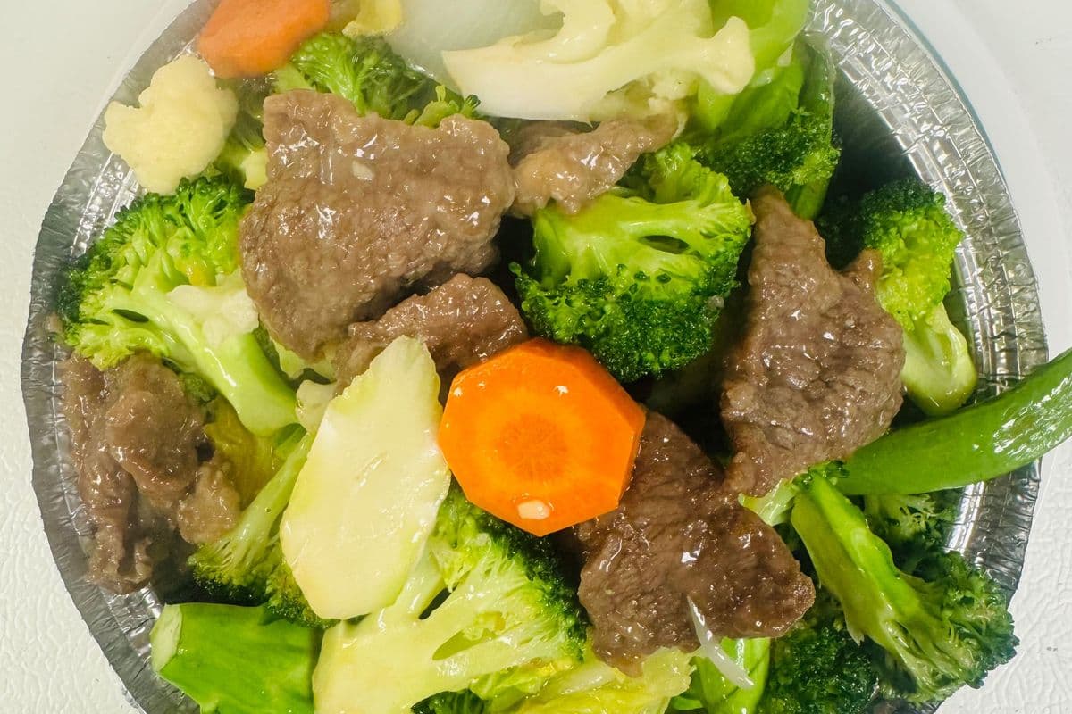 Beef and Mixed Greens