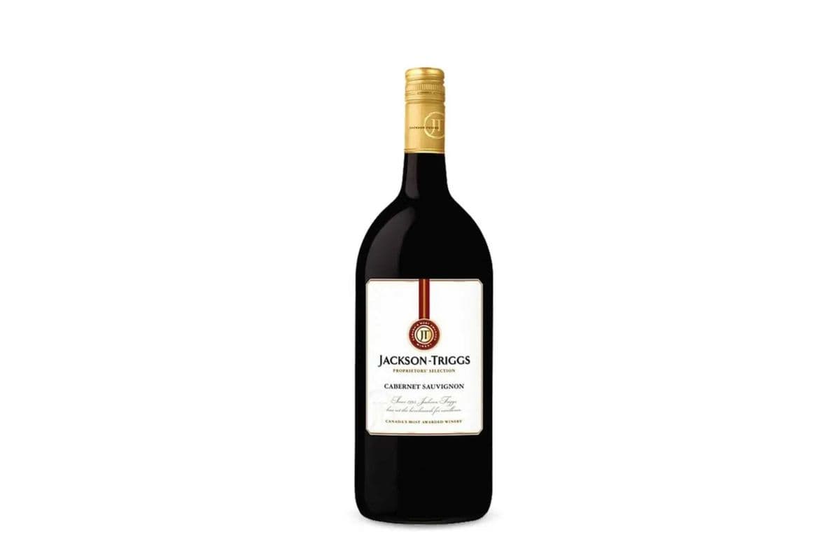 Jackson Triggs Cabernet Sauvignon (1.5 L Bottle) (1 x 1.5L Bottle)