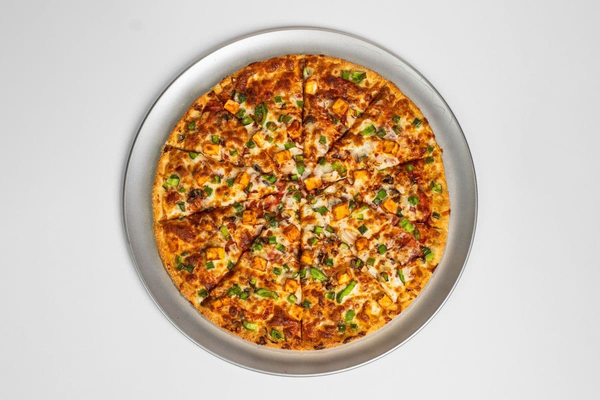 26. Small BBQ Paneer Pizza