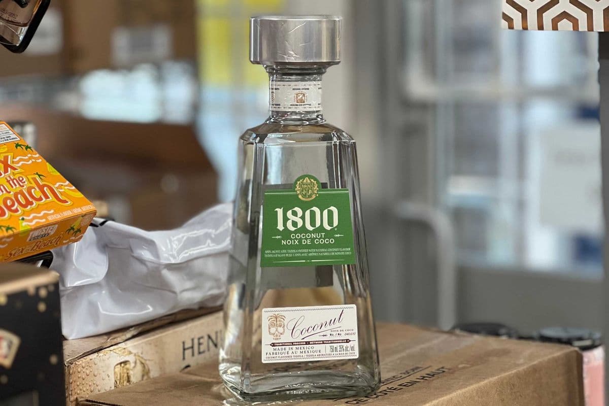 1800 COCONUT TEQUILA (1 x 750ml)