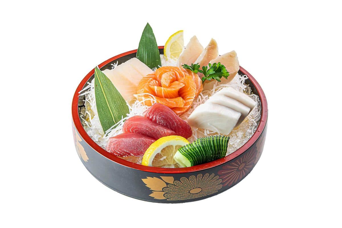 Assorted Sashimi Combo (15 pcs)