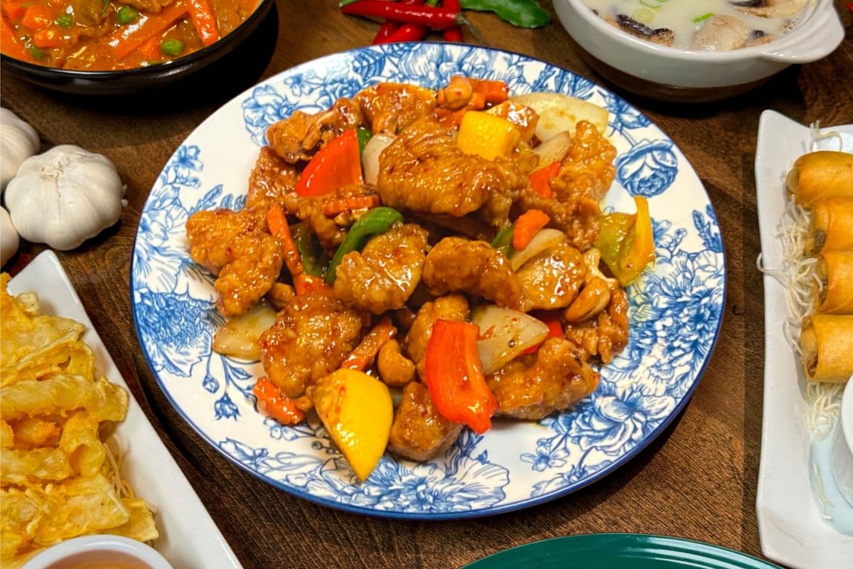 Cashew Nut Crispy Chicken