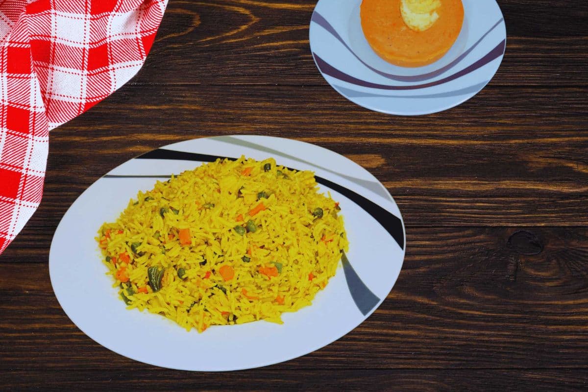 Fried Rice (Large) + Moi Moi