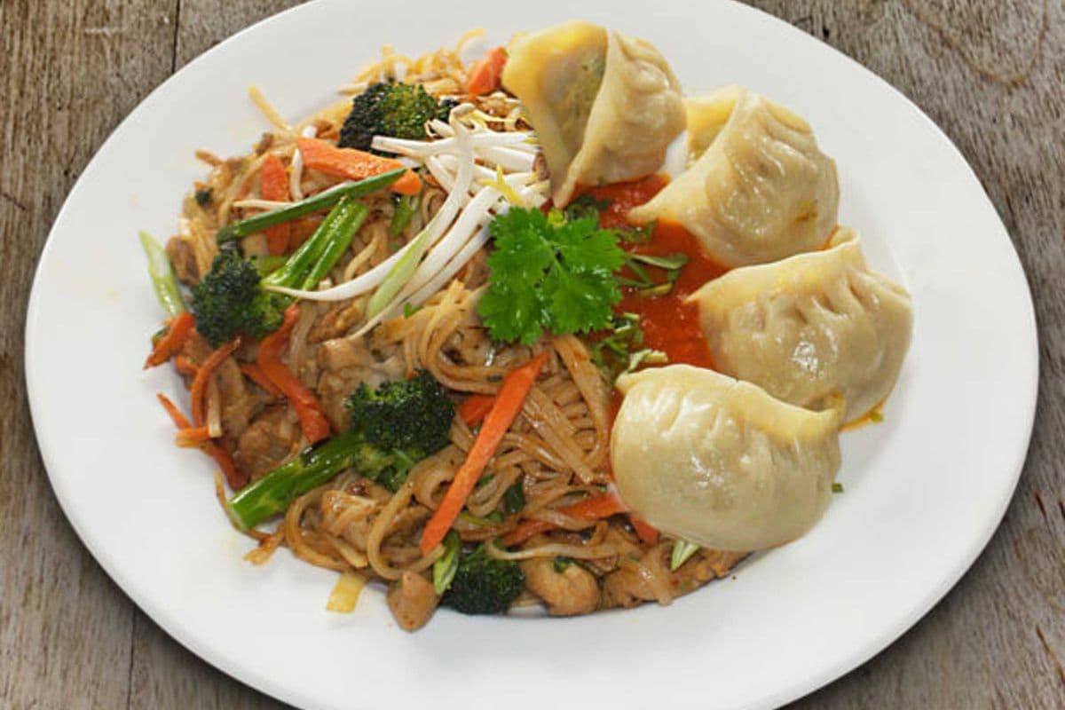 Yam's Chicken and Noodles and Momo's Combo