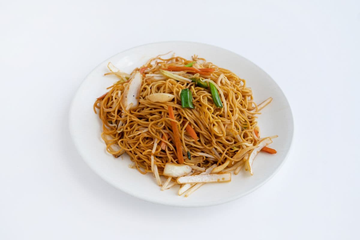 N31. Bean Sprout Chow Mein with Soya Sauce