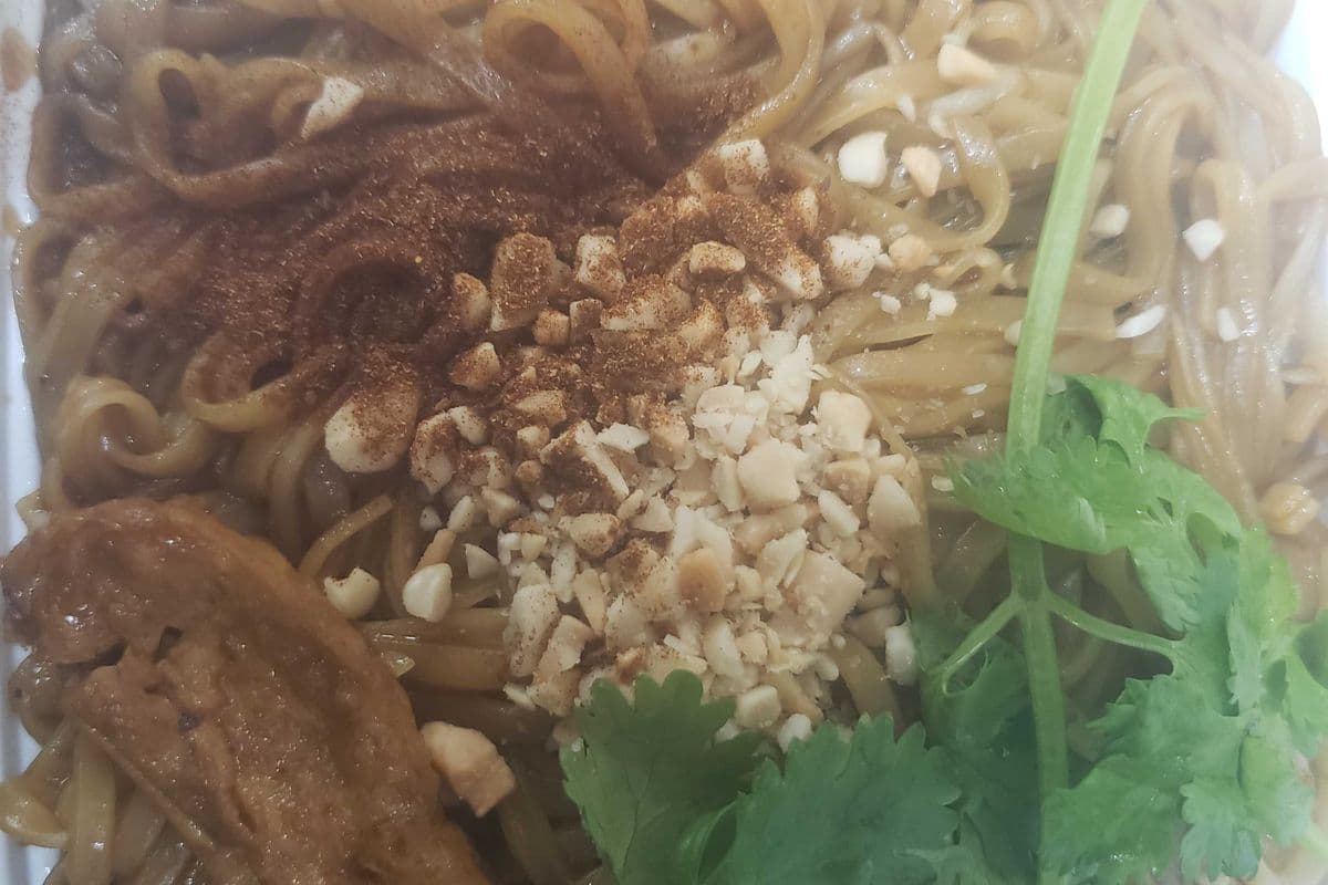 N2. Bangkok Street Style Pad Thai