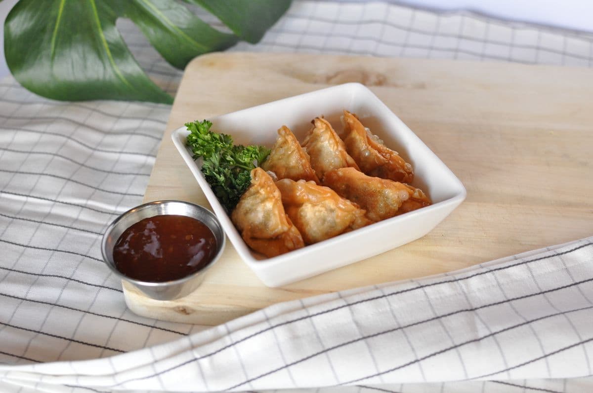 F7. Fried Vegetable Gyoza (6 pcs)