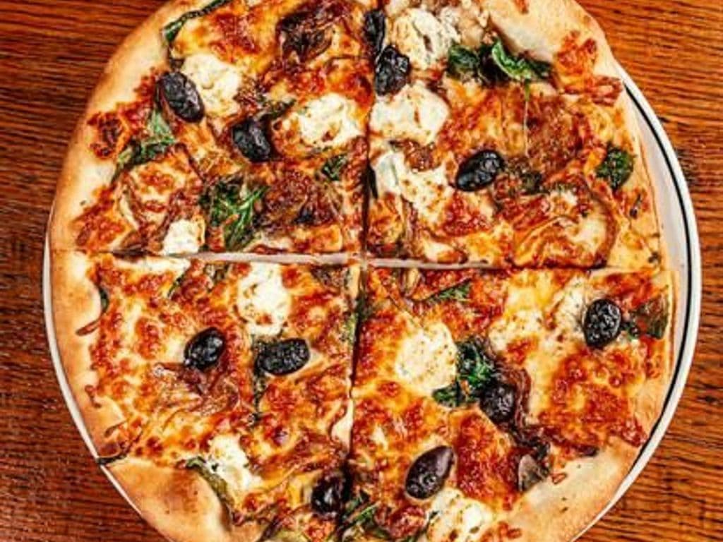 Mediterranean Pizza