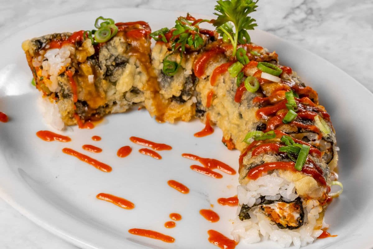 Spicy Cheese Tuna Tempura Roll