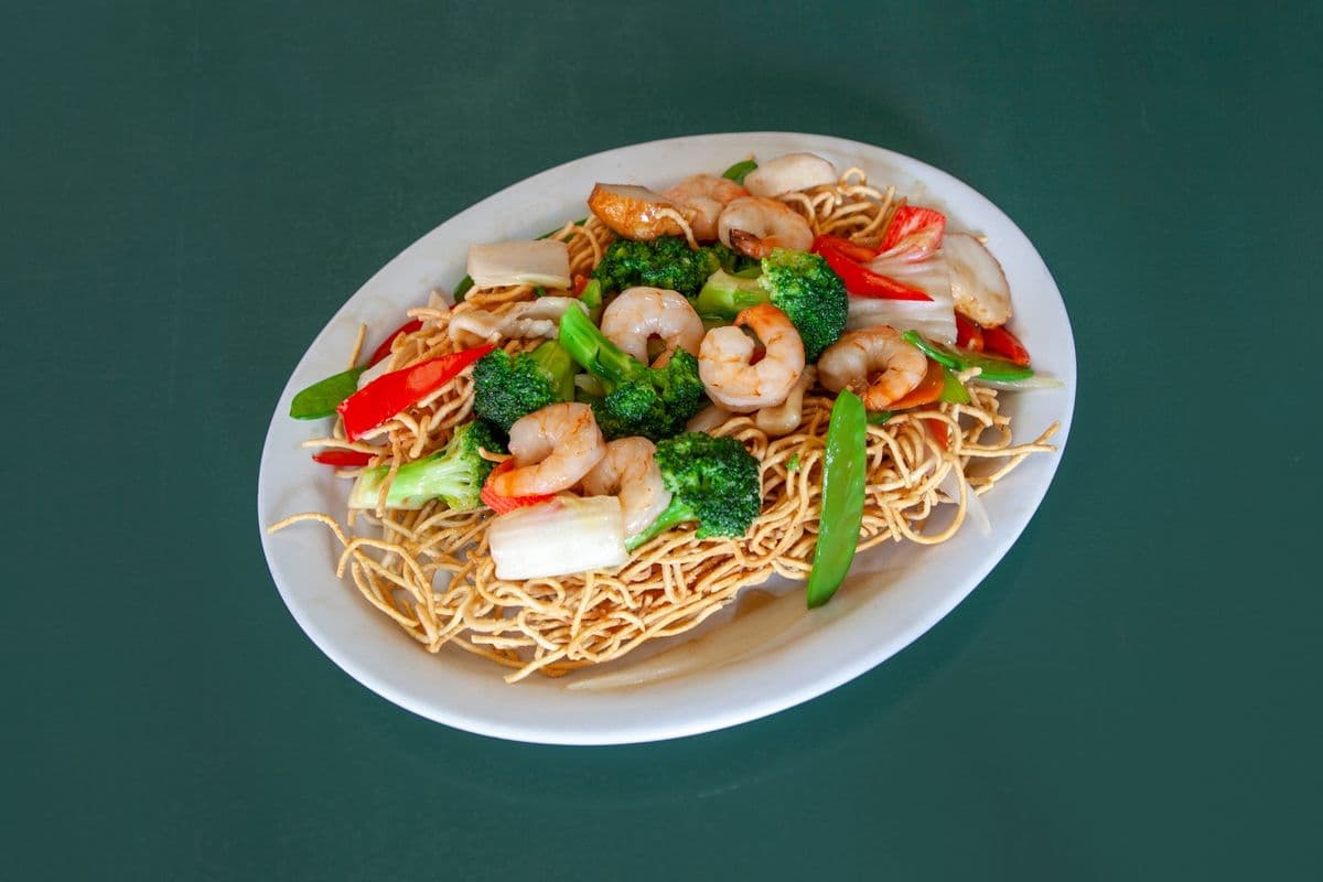 49. Seafood with Egg Noodles - Mi Xao Do Bien