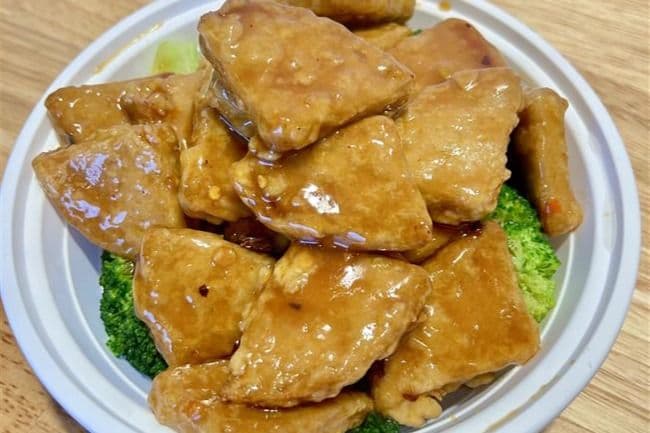 M1. Meatless General Tso's Chicken
