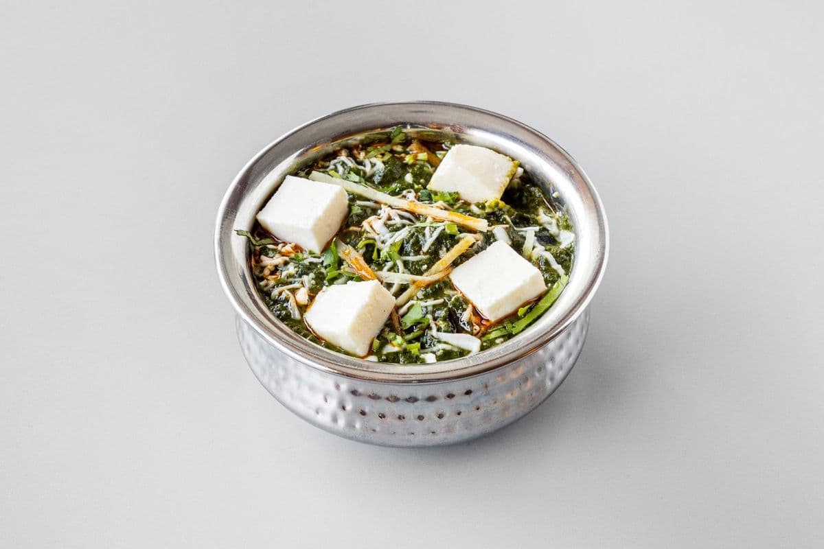 Palak Paneer (Served with Free Rice or Naan or Roti)