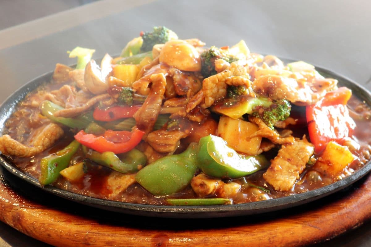 SP2. Sizzling Beef with Vegetables