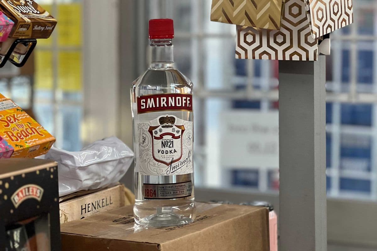 Smirnoff Vodka (1.14 L) (1 x 1.14 L)