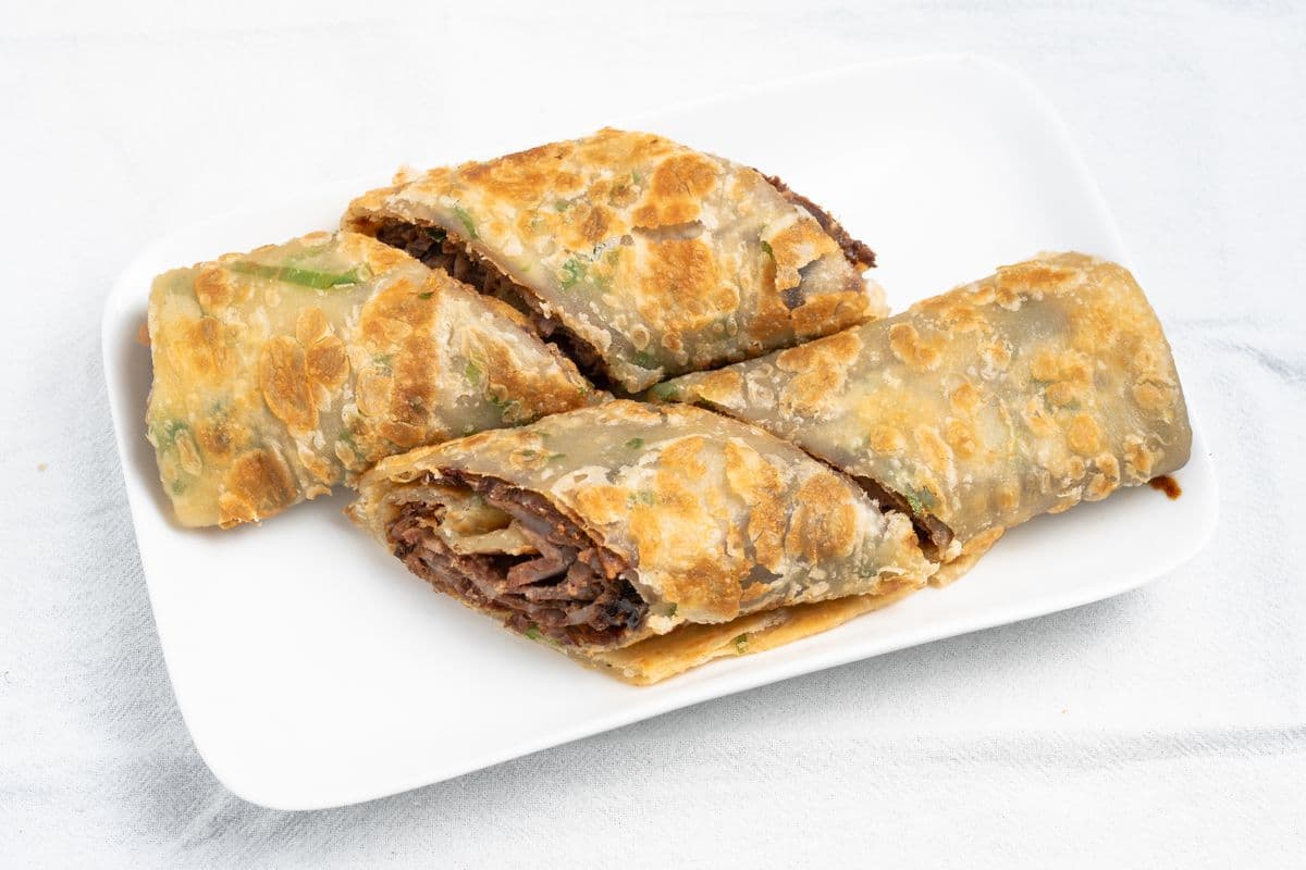 D4. Sliced Beef Chinese Green Onion Pancake