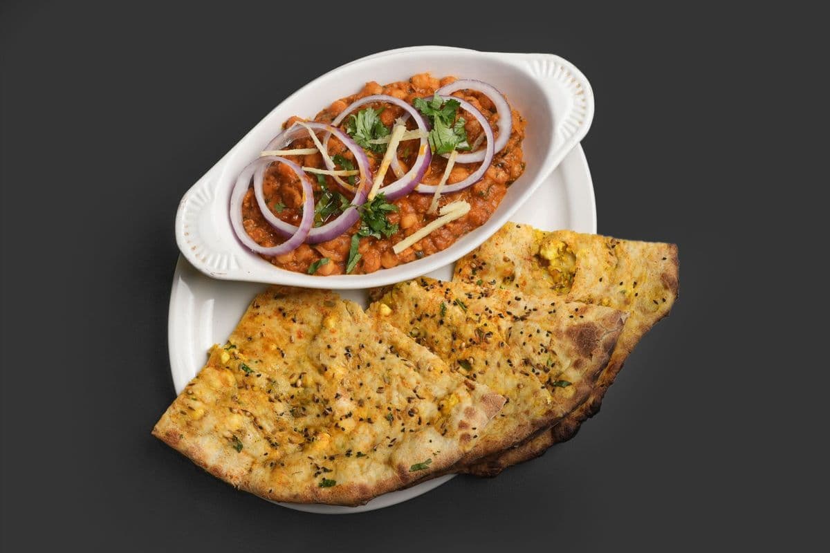 Amritsari Chole Kulcha