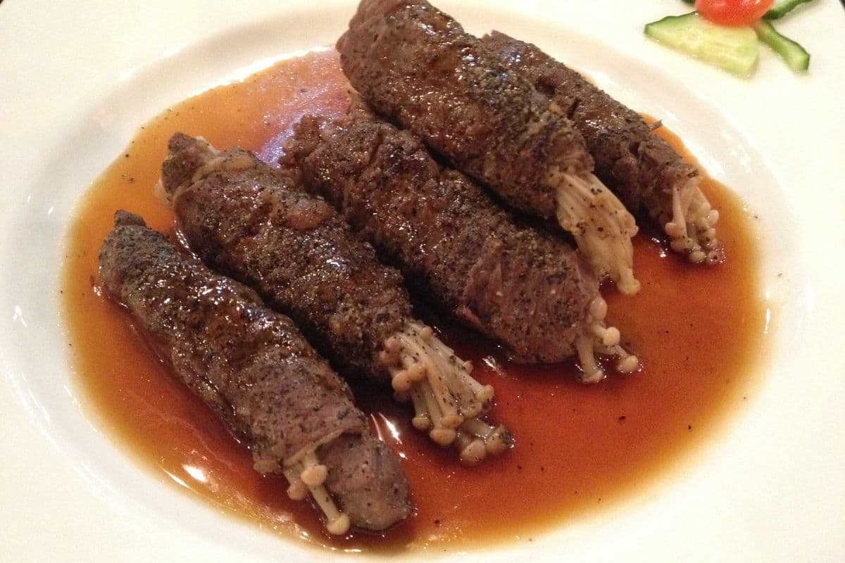Baby Mushroom Beef Roll (8 pcs)