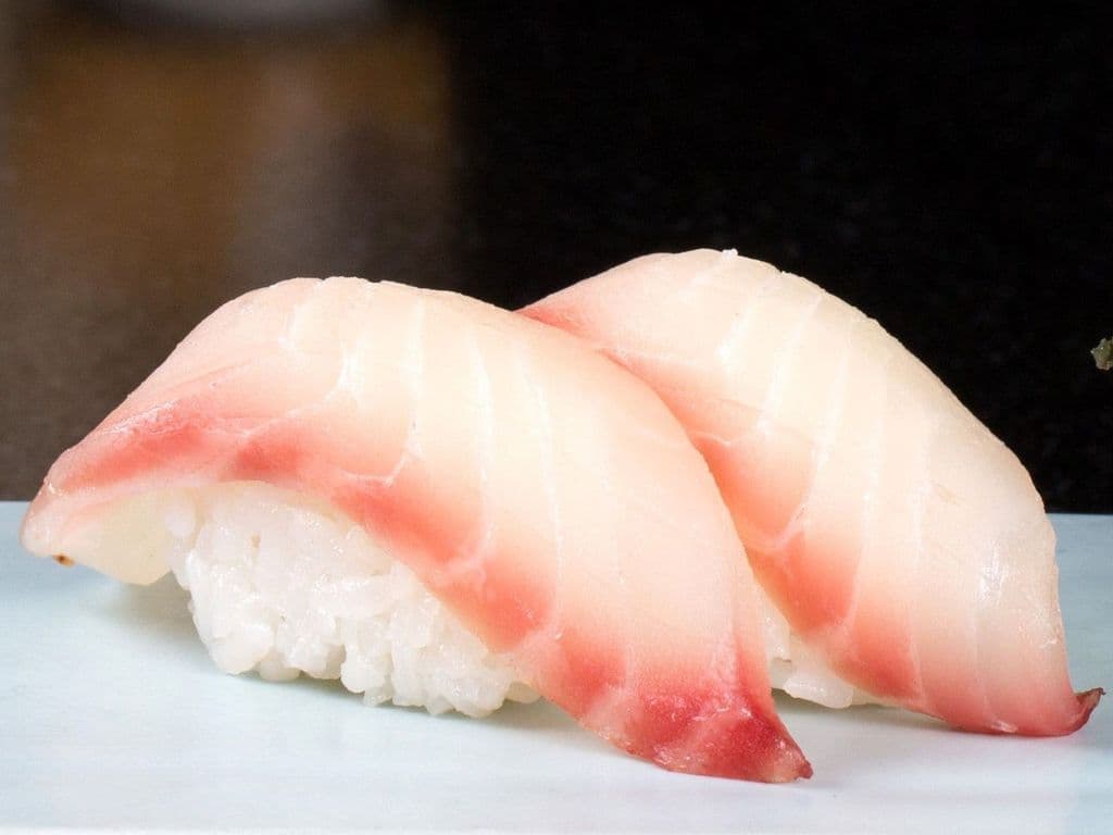 Snapper Sushi (4pcs)