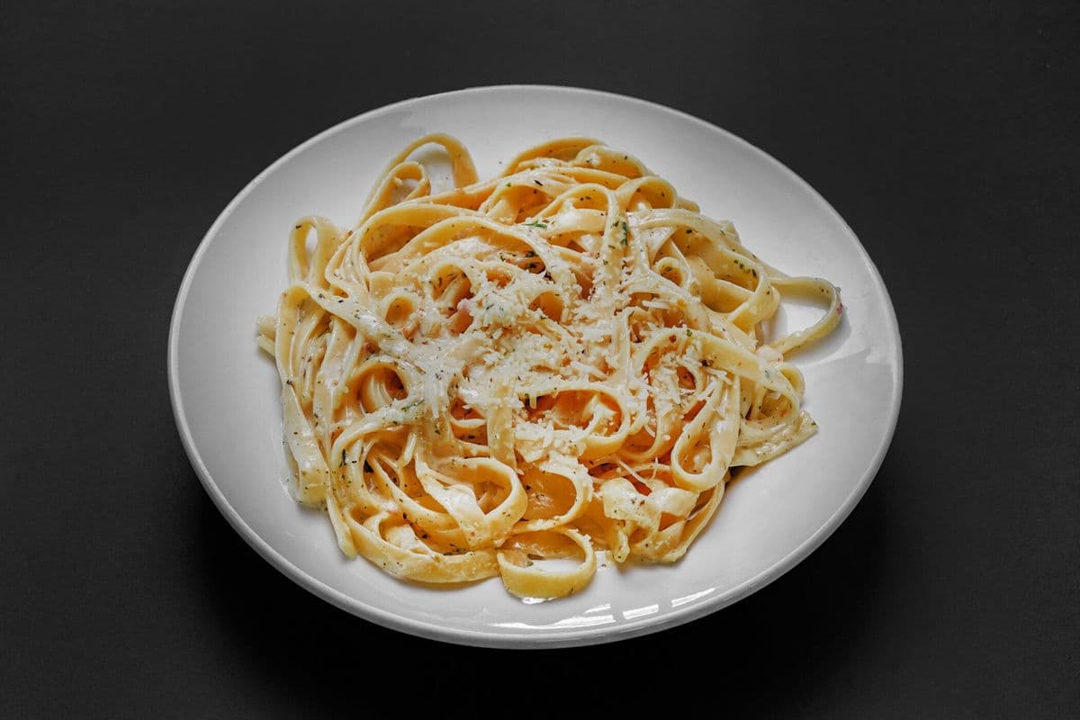 Fettuccine Alfredo