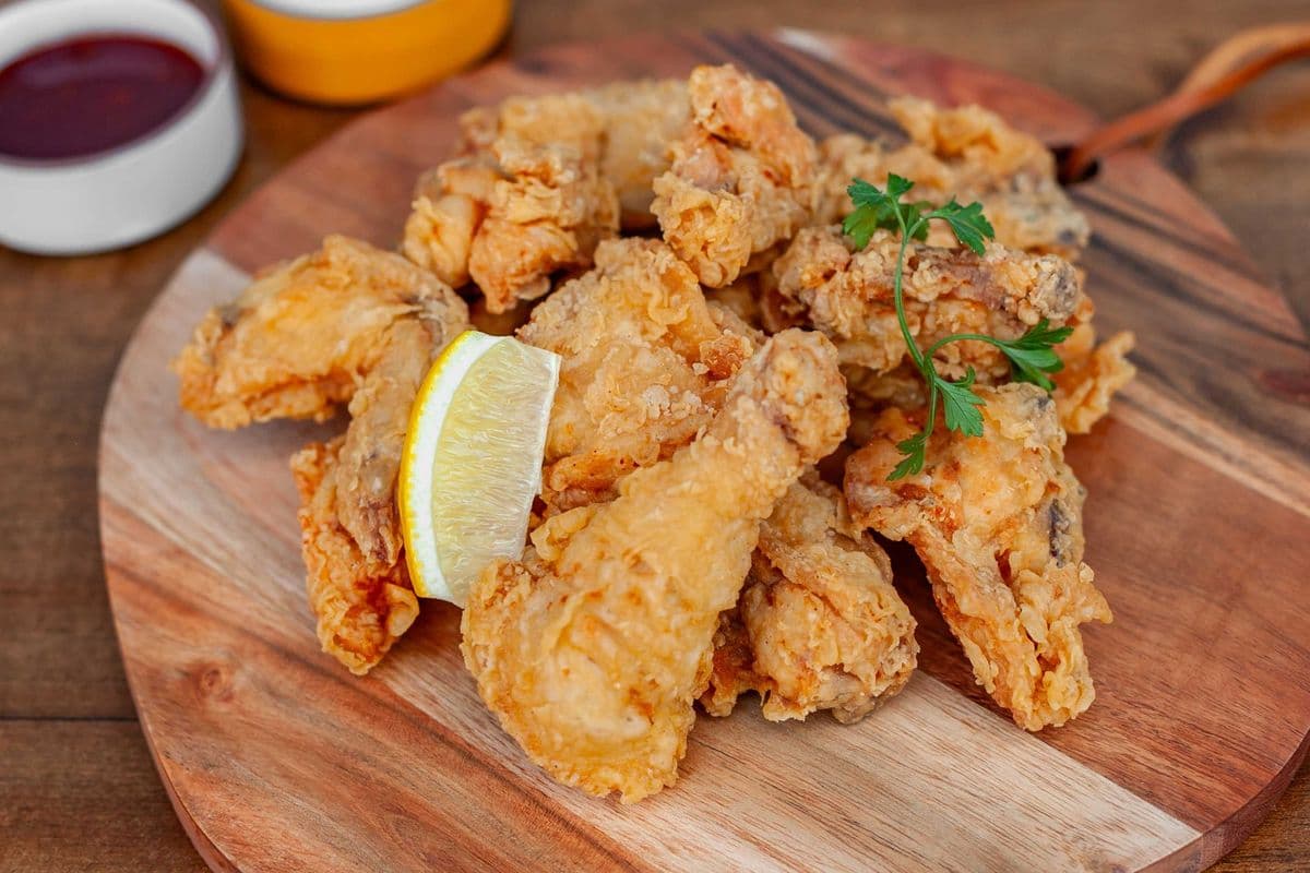 Original Bone-in Fried Chicken (뼈 치킨) - Half (Half)
