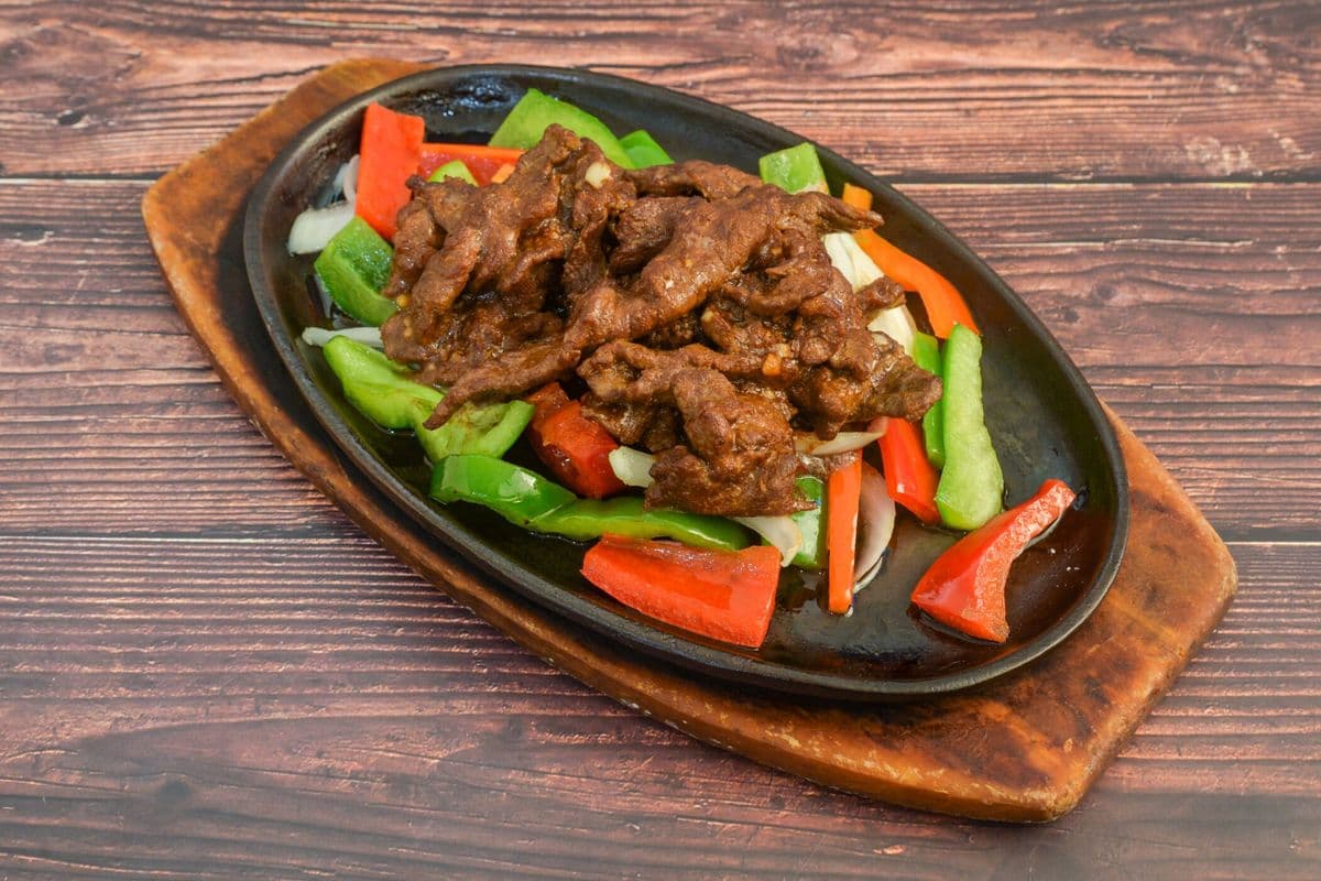 147. Sizzling Beef with Satay Sauce
