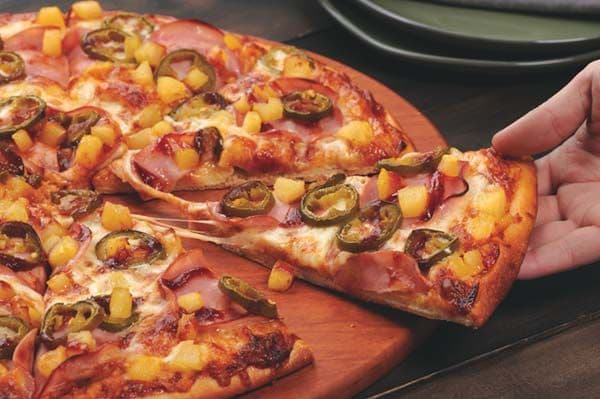 Ham, Pineapple & Jalapeno Pizza 