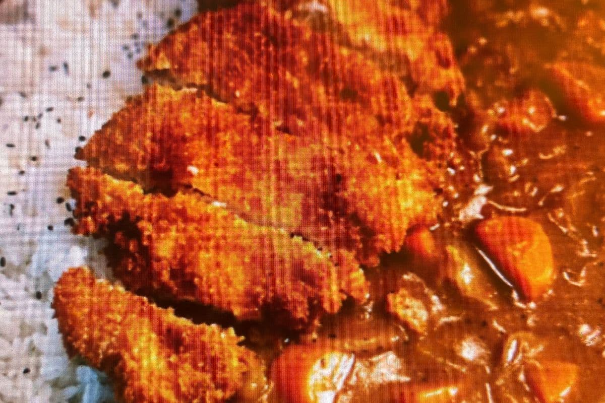 Curry deep fry chicken rice bowl (咖喱炸鸡牌饭)