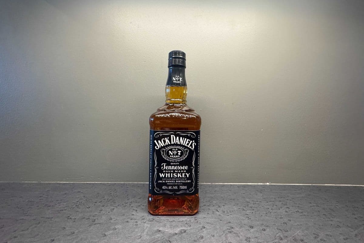 Jack Daniels Whiskey (1 x 375ml)