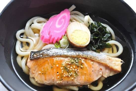 M2. Salmon Udon  / M2. 煎三文鱼乌冬
