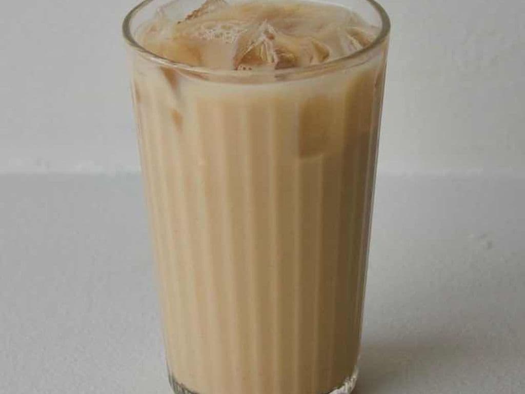 iced chai latte