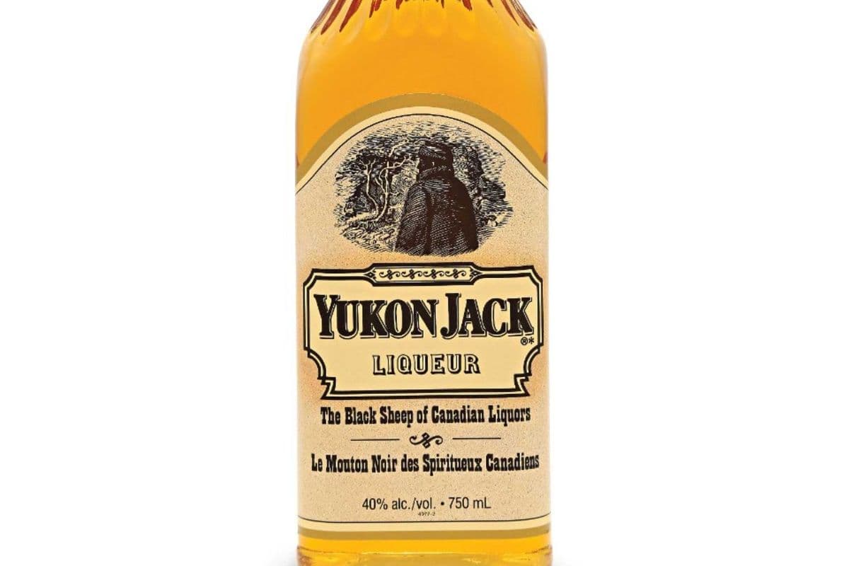 Yukon jack(black sheep of canadian liquors) (1 x 750 ml)