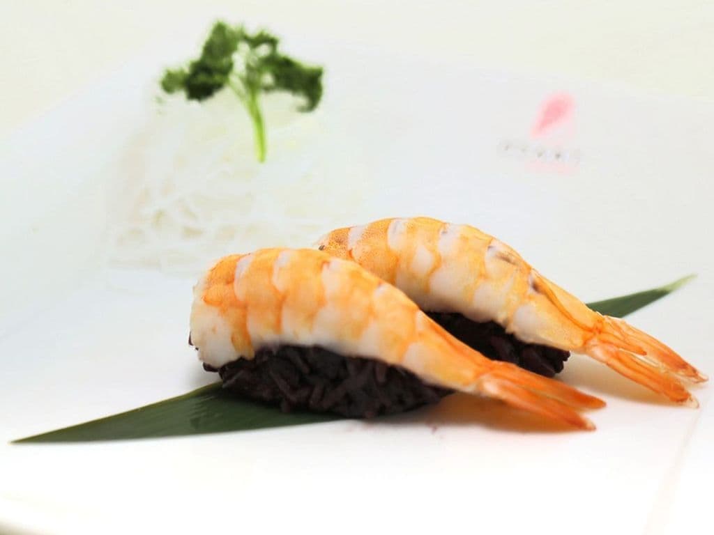 146B brown rice shrimp sushi