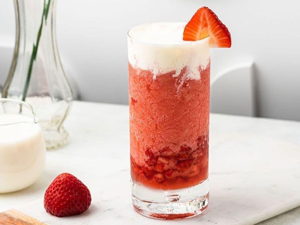 Strawberry Jasmine Cheesecap Cha