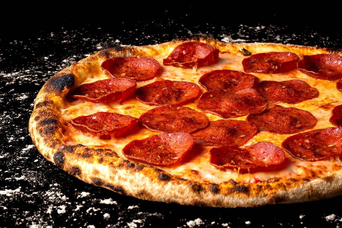Medium Pepperoni Pizza