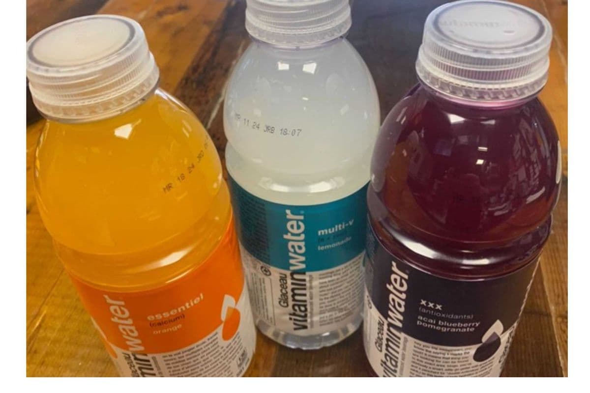 vitamin water (500ml) (130 Cal)
