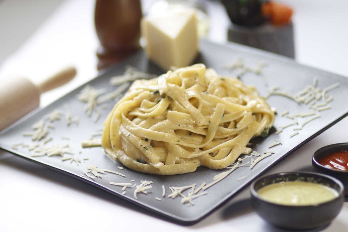 Pasta w. Alfredo Sauce