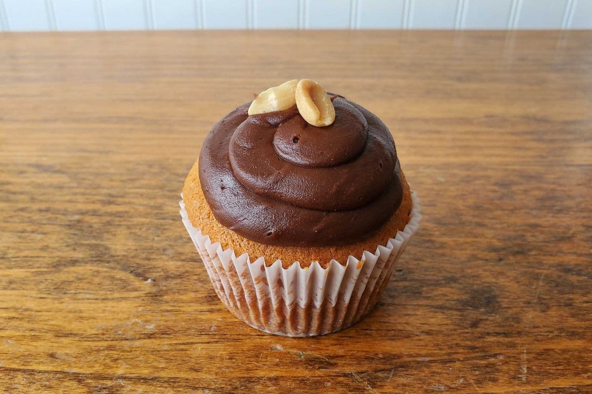 Peanut Butter Chocolate Mini Cupcake
