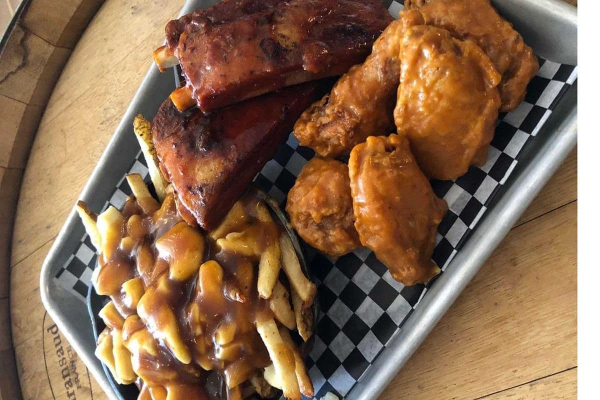 Rib & Wing