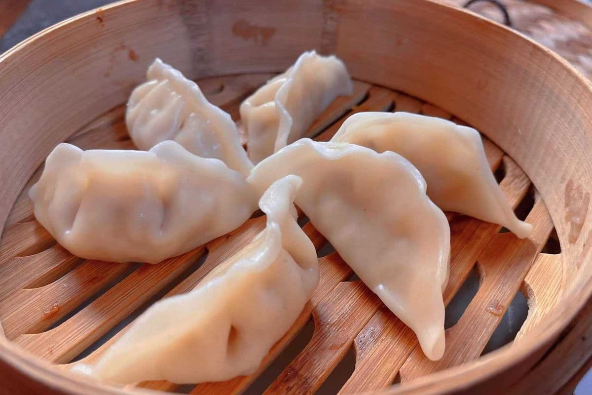 D5. Steamed Chicken Dumpling (6pcs) 蒸饺