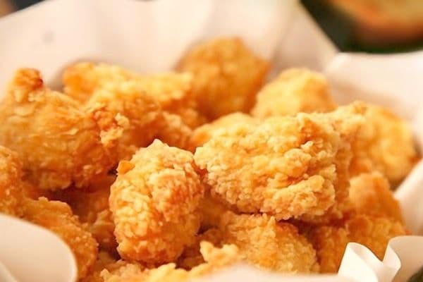 5. Poulet désossée avec gâteau de riz / Boneless Chicken with Rice Cake