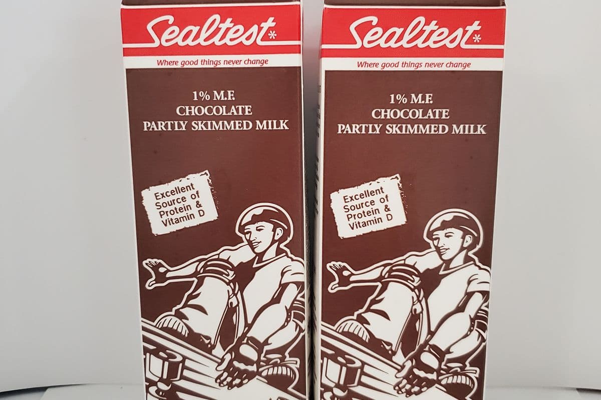 Neilson or Sealtest Chocolate Milk (1 L)