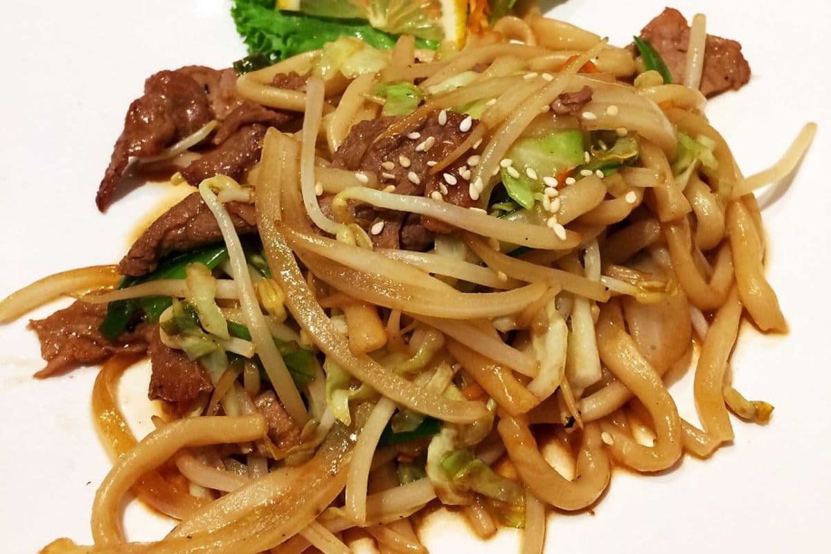 J13. Beef Fried Udon