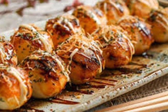 8. Takoyaki (6 pcs)