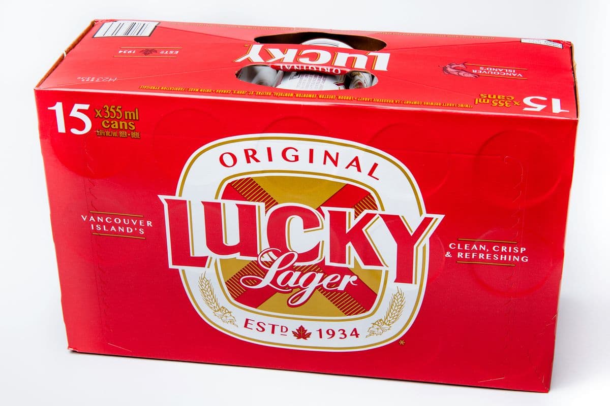 Lucky Original Lager (15 Cans) (15 x 355 ml)