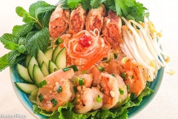 64. Spring Roll, Grilled Prawn, Prawn Sugarcane with Vermicelli - Bún Chả Giò, Tôm Nướng, Chạo Tôm