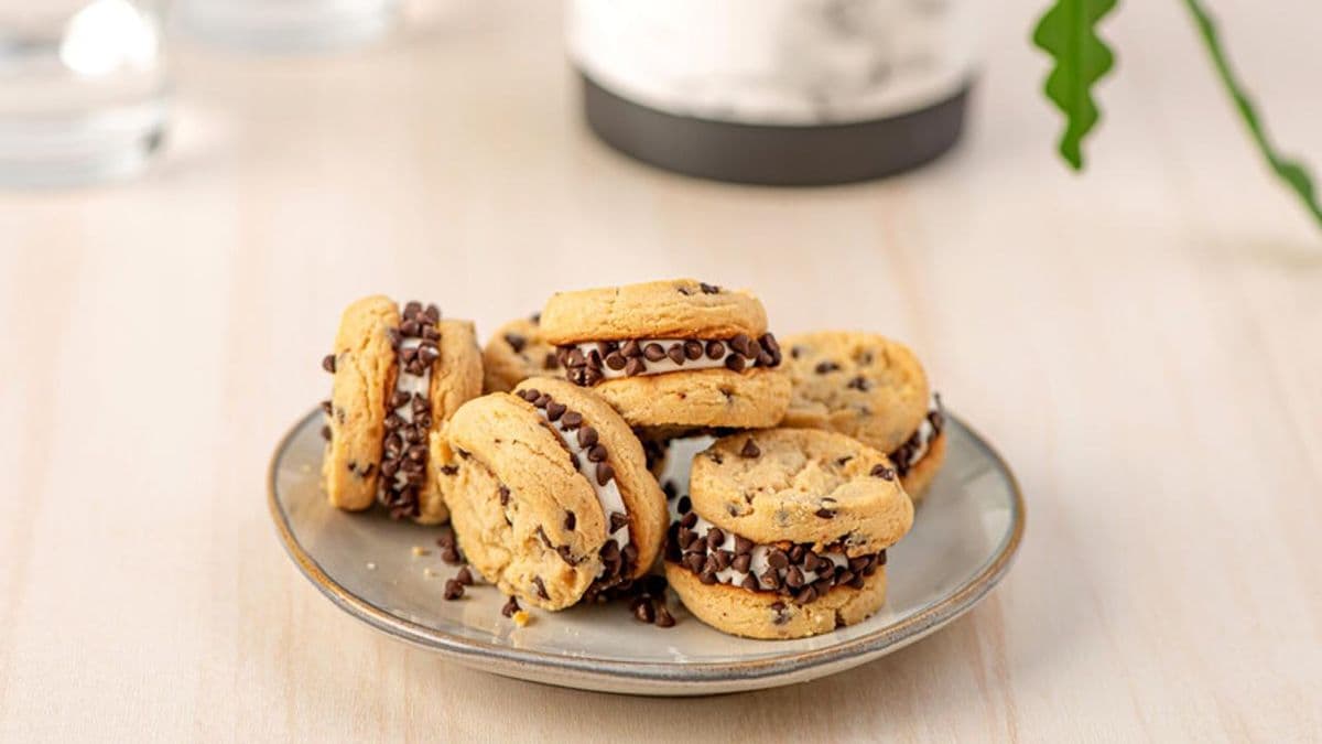 Chocolate Chip Cookies (6 pack)